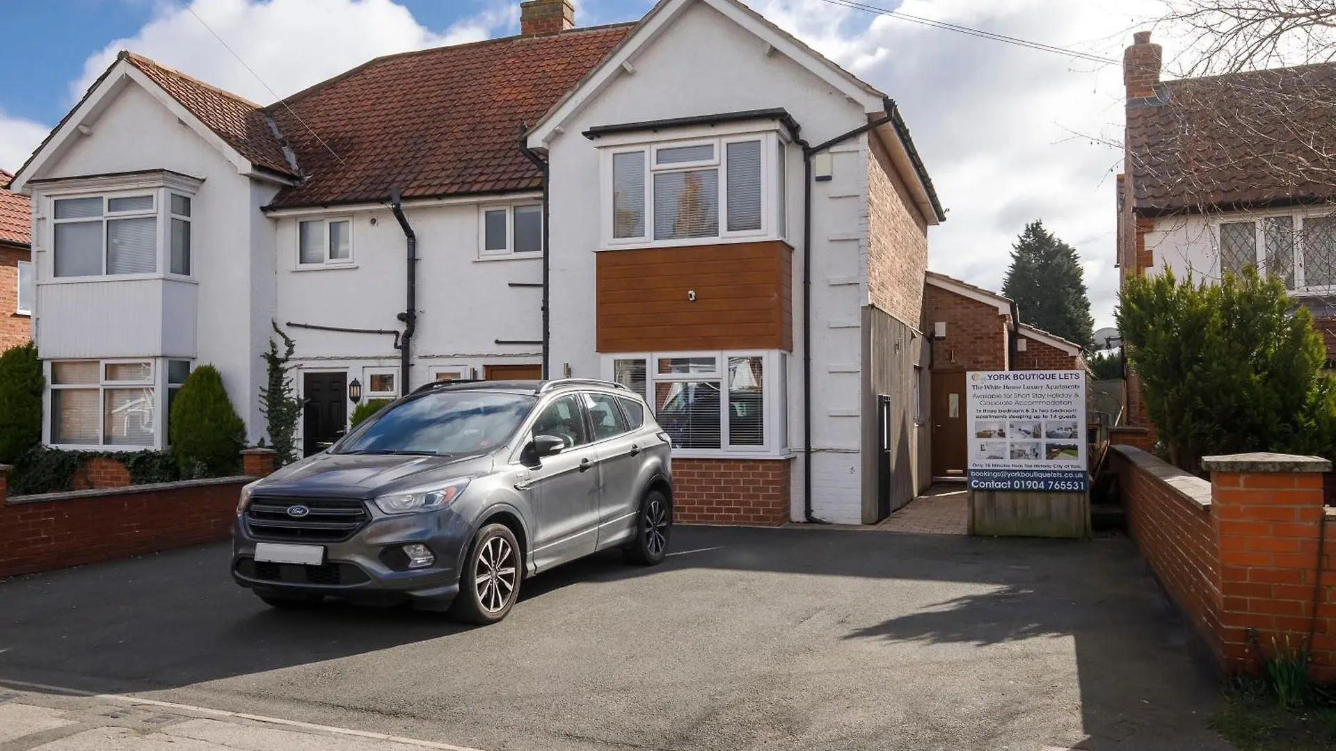 White House Apartments-Free Parking 1 Car Per Apartment York