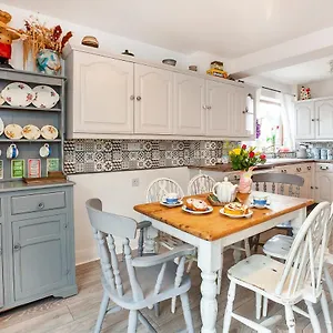 Holiday home The Cherries, York