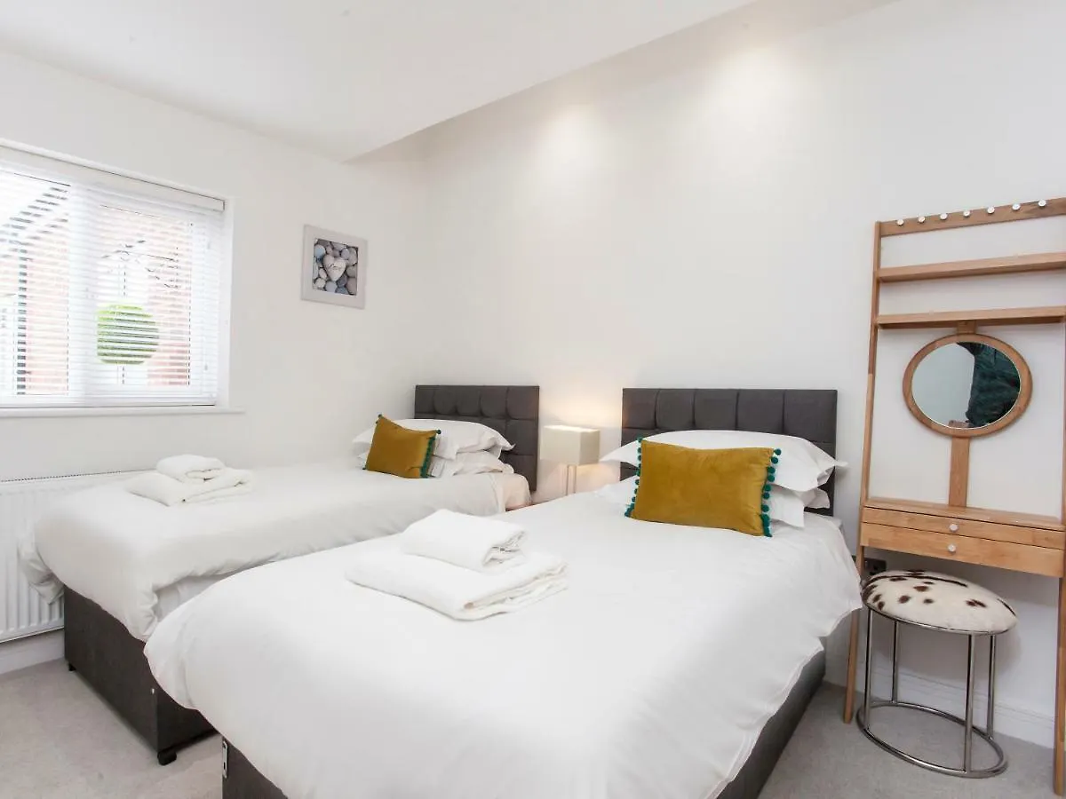 יורק White House Apartments-Free Parking 1 Car Per Apartment